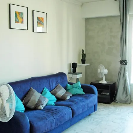 Large Apartment In Antibes Close To The Beach With Terraces And Sea View By Weekome * Αντίμπ