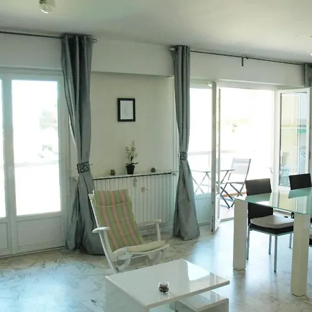Large Apartment In Antibes Close To The Beach With Terraces And Sea View By Weekome * Αντίμπ